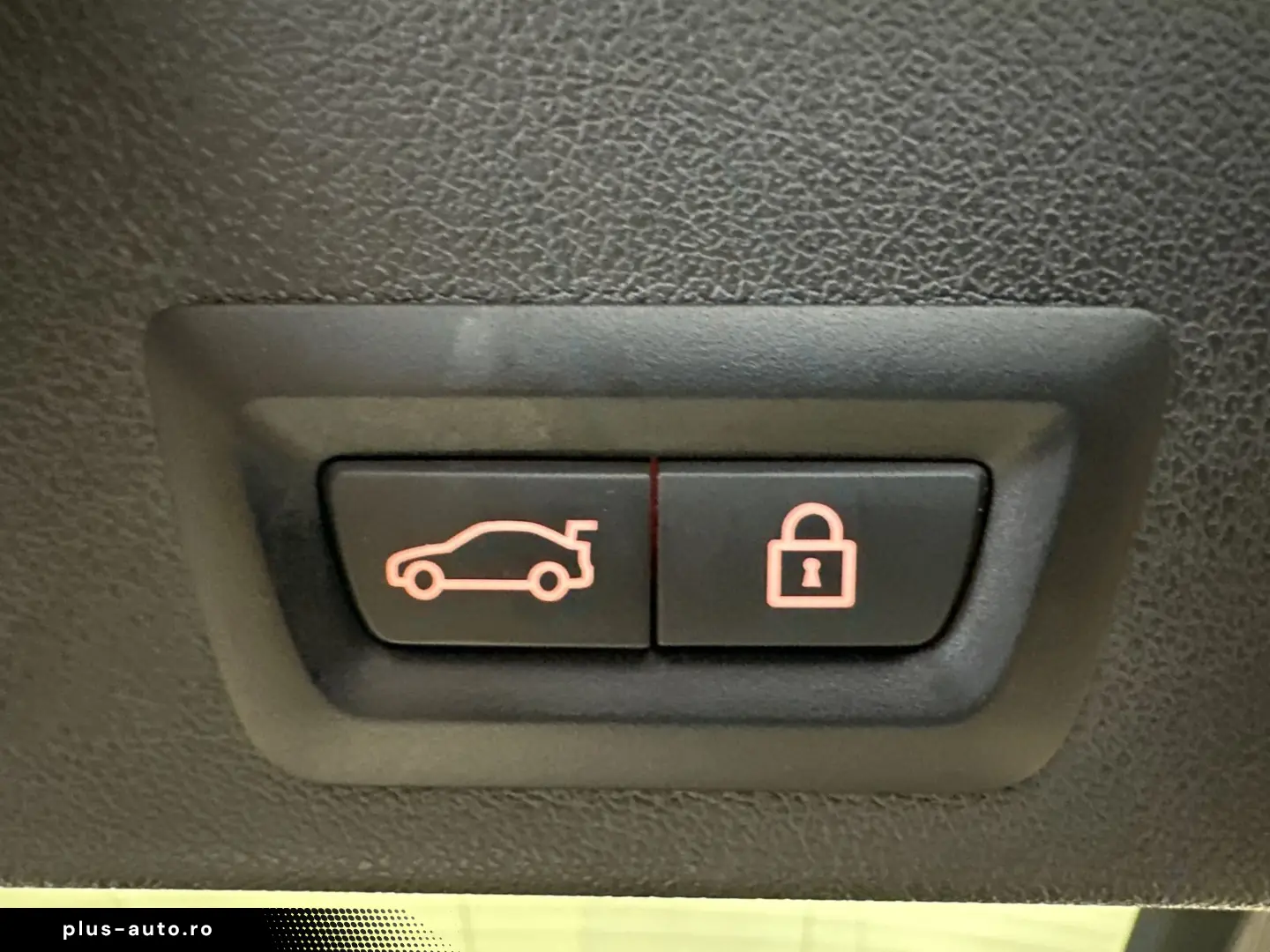 BMW X6 xDrive40d M-Sport NAV LASER AHK PANO HEAD-UP