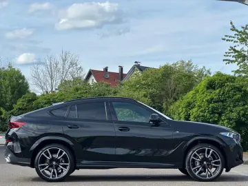BMW X6 x30d M Sport Massage Standh.IntAktiv Sky AHK
