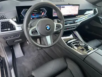 BMW X6 x30d M Sport Massage Standh.IntAktiv Sky AHK