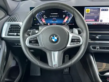 BMW X6 x30d M Sport Massage Standh.IntAktiv Sky AHK