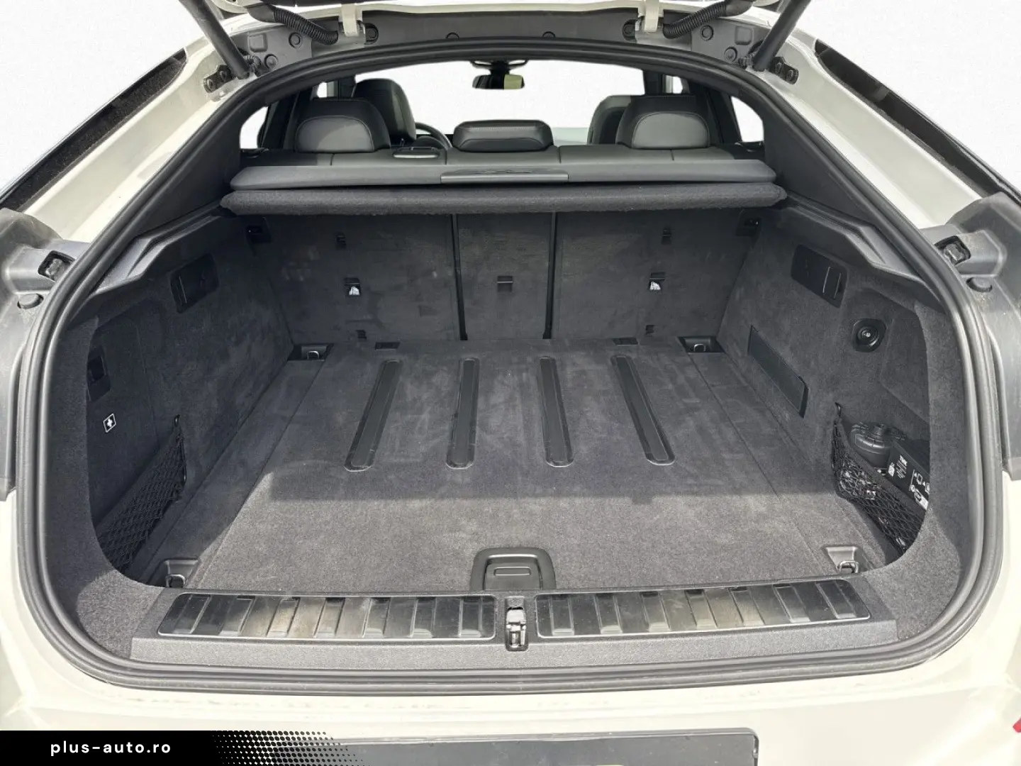 BMW X6 xDrive 30d M Sport Pro Pano AHK AdpLED H K 22