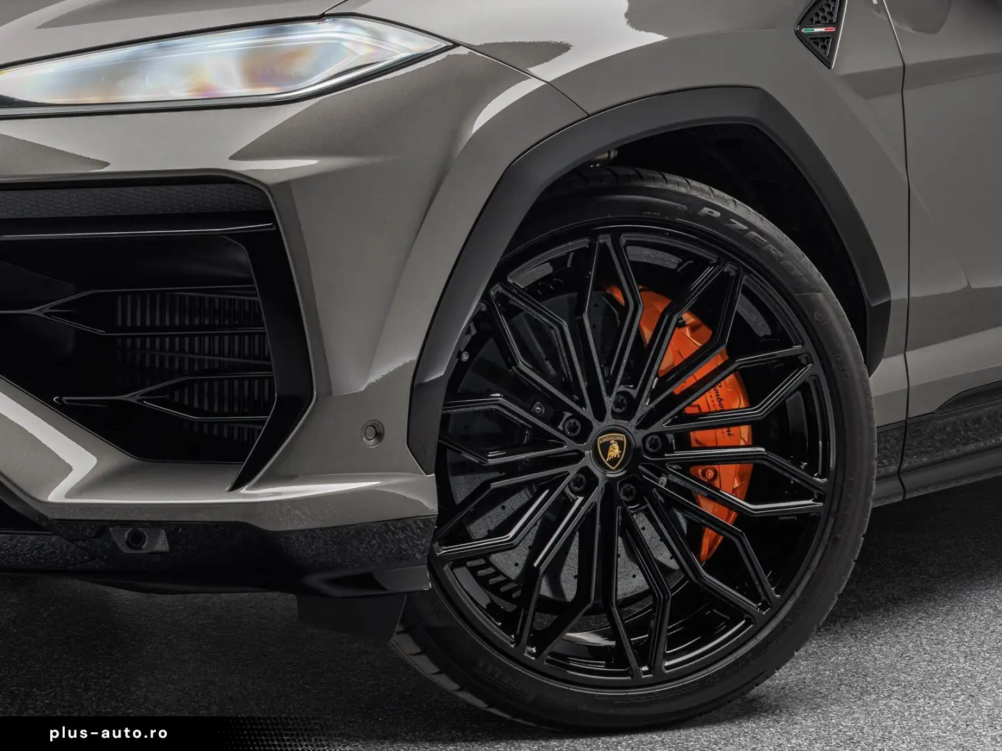 LAMBORGHINI Urus SE