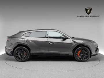 LAMBORGHINI Urus SE