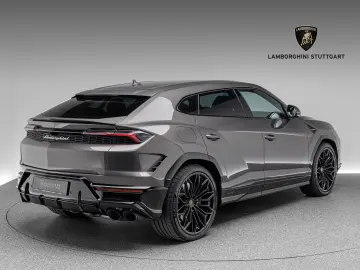 LAMBORGHINI Urus SE