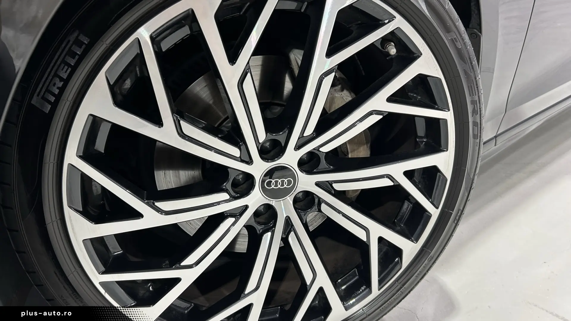 Audi A8 L exclusive 50TDI quattro S line - Garantie 12 Luni