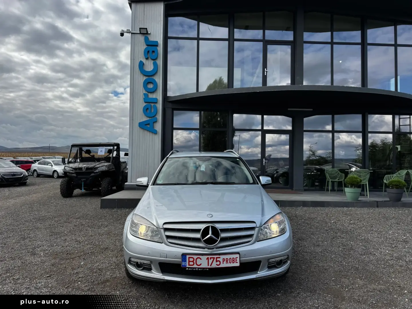Mercedes-Benz C180 Kompresor    Automat    Dublu clima