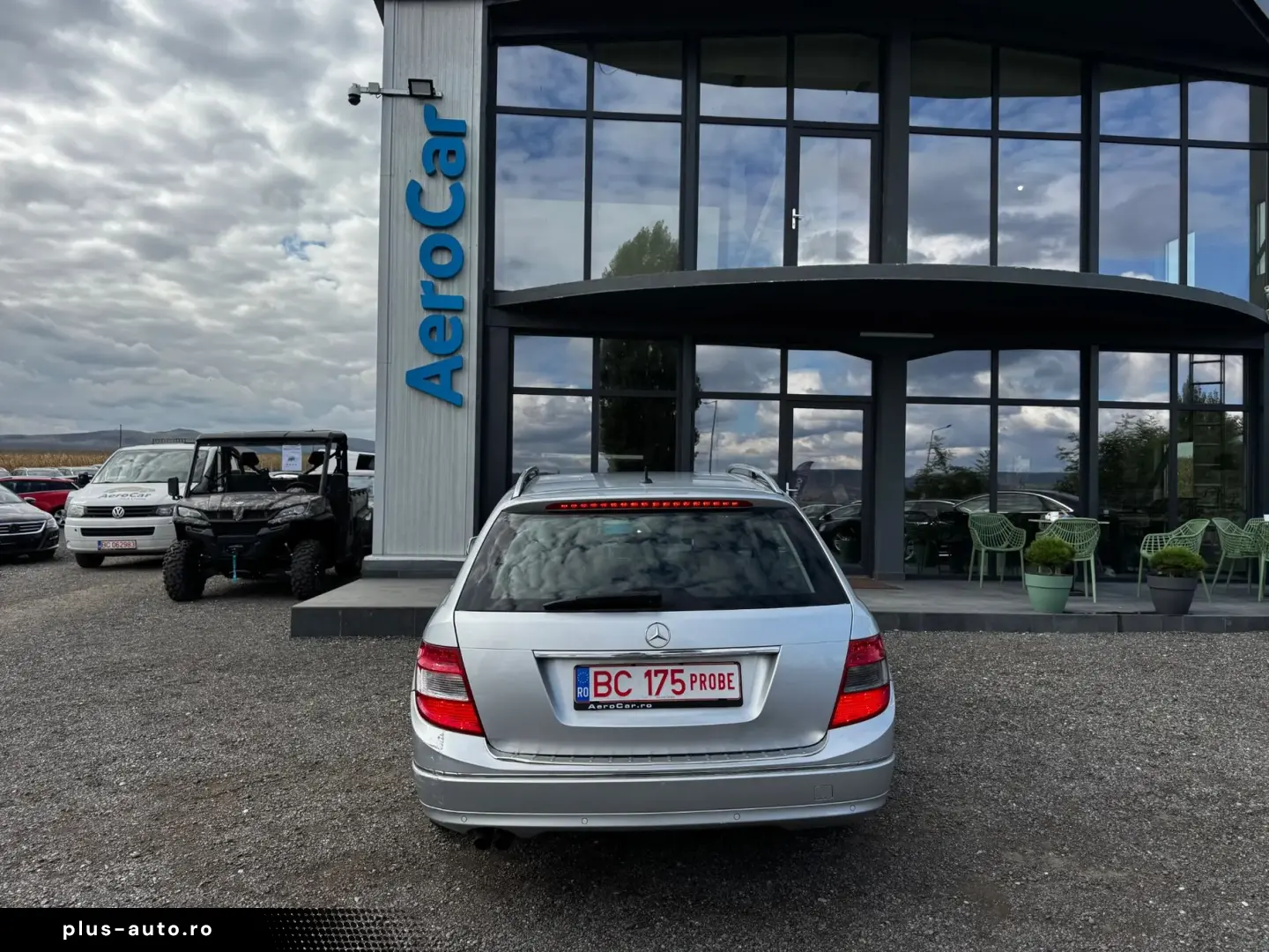 Mercedes-Benz C180 Kompresor    Automat    Dublu clima