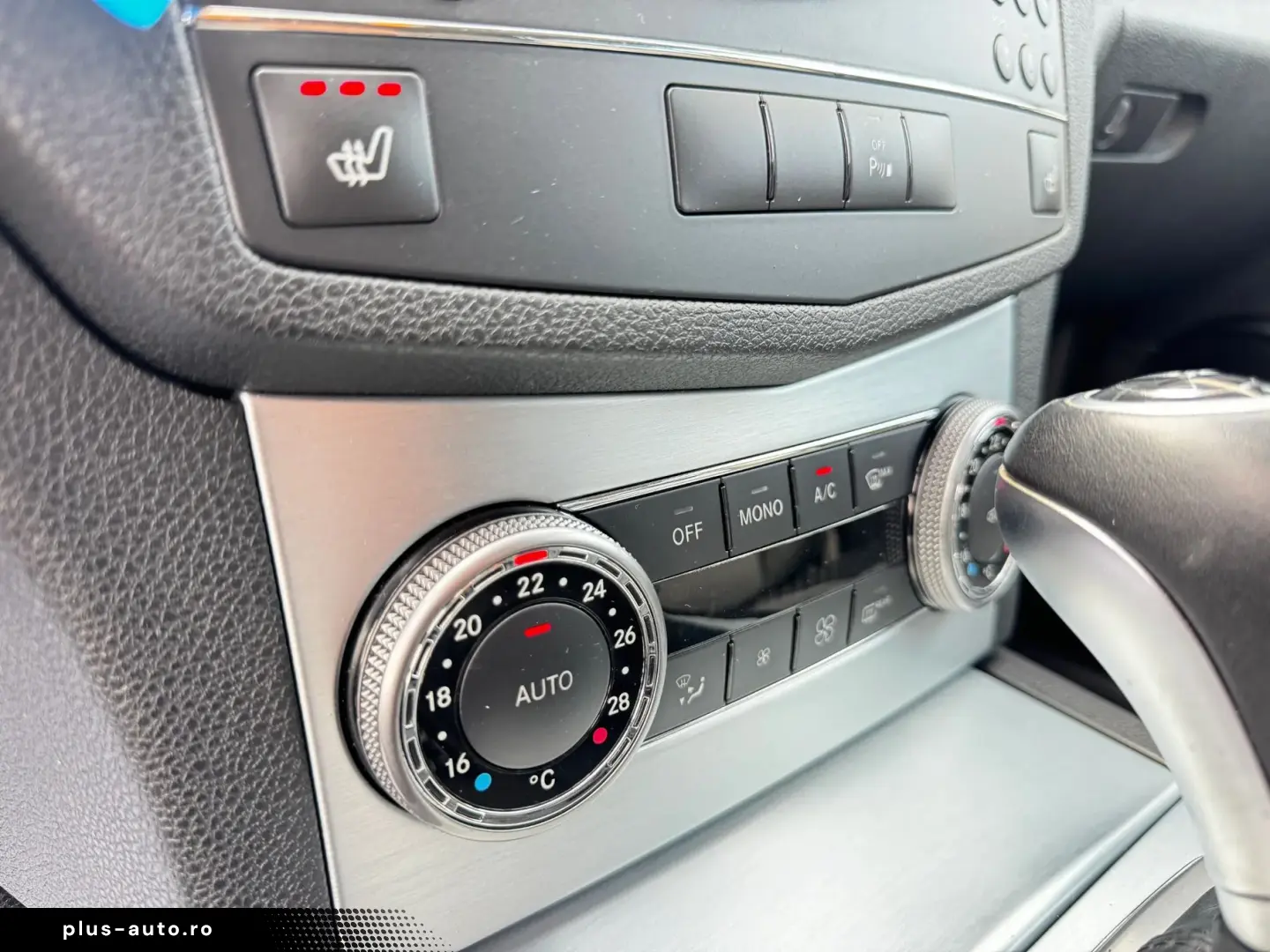 Mercedes-Benz C180 Kompresor    Automat    Dublu clima