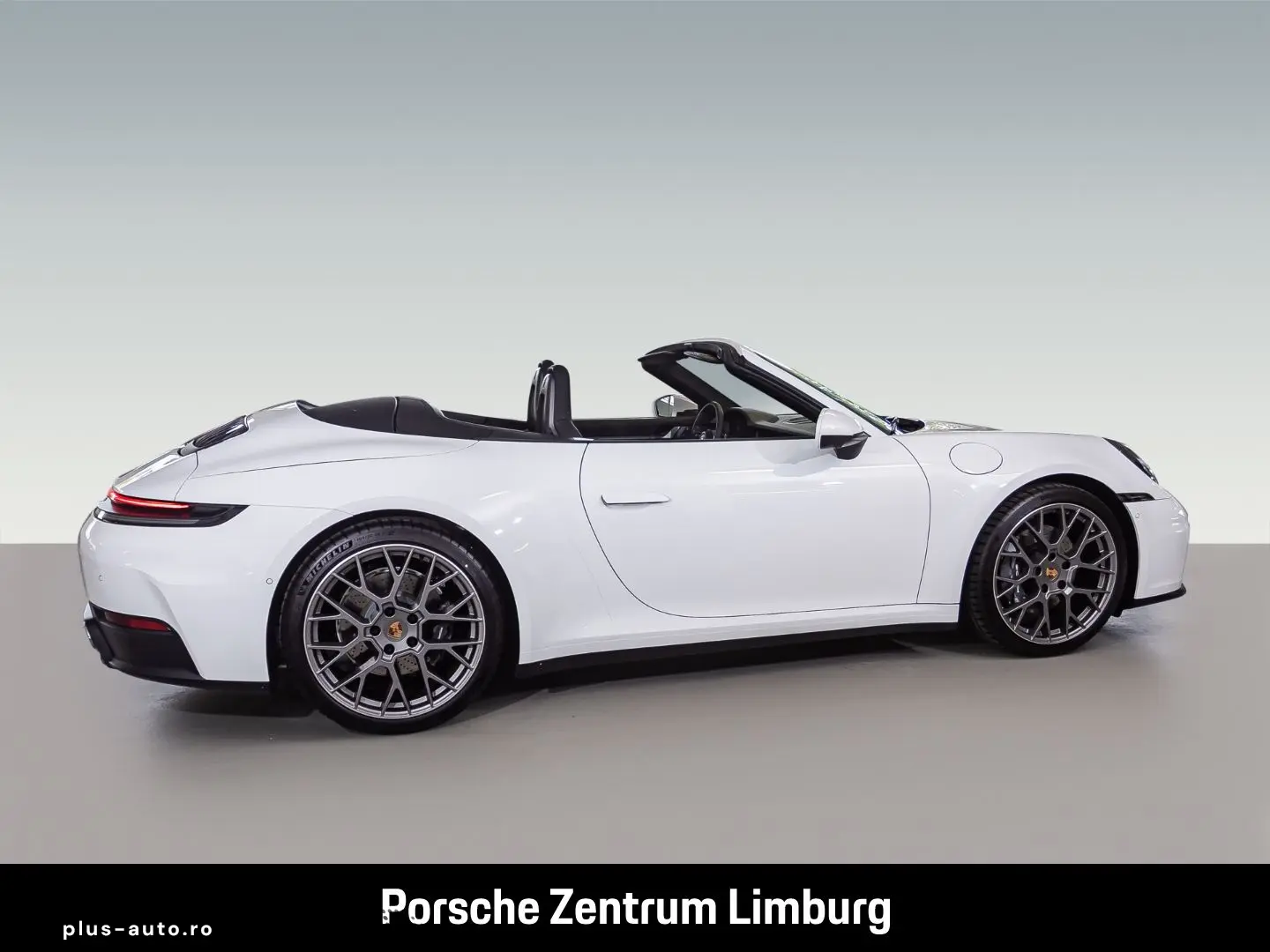 PORSCHE 992 911 Carrera Cabrio Sportabgas Surround-View