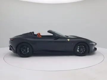 FERRARI Roma Spider - Ferrari Hamburg