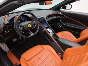 FERRARI Roma Spider - Ferrari Hamburg