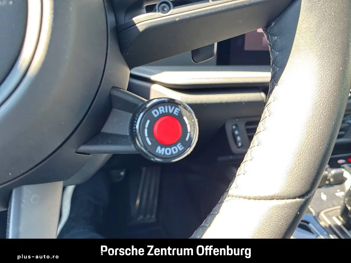 PORSCHE 992 -2 (911) Carrera Cabriolet Navi Memory Bose