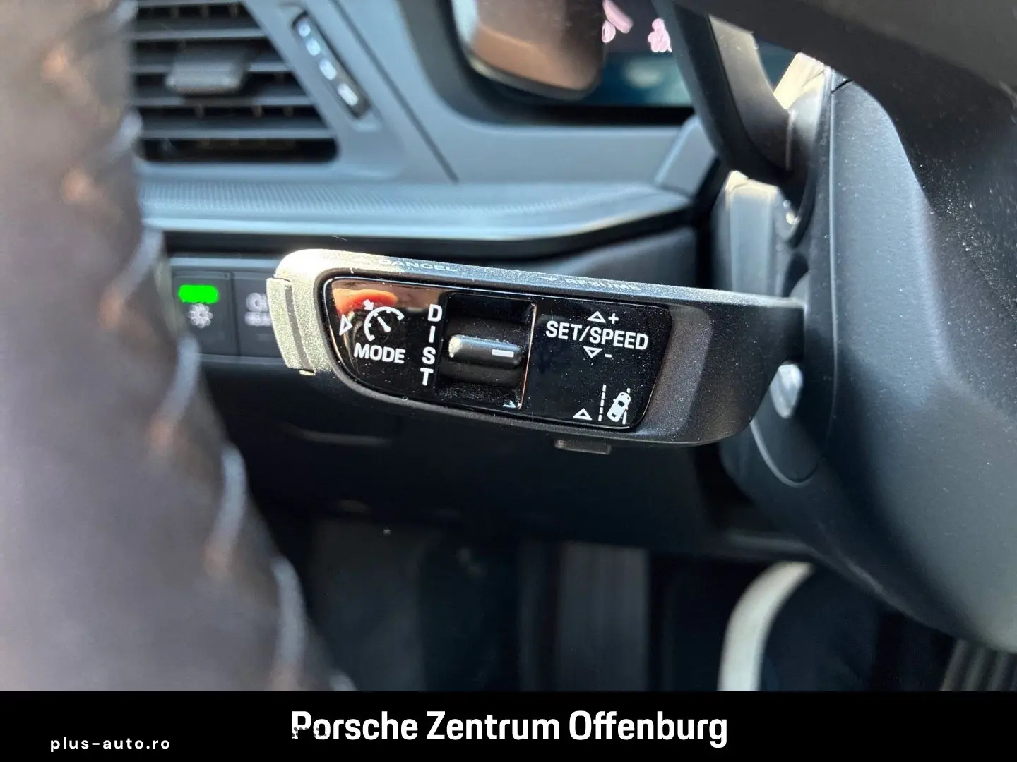 PORSCHE 992 -2 (911) Carrera Cabriolet Navi Memory Bose