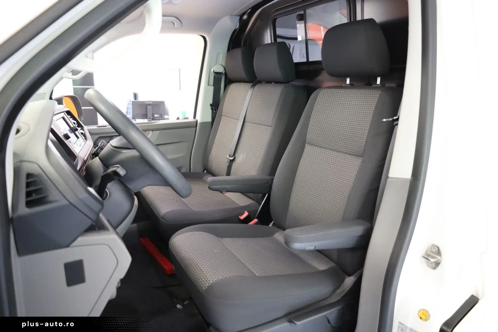 VW T6.1 2.0 TDI DSG Transporter