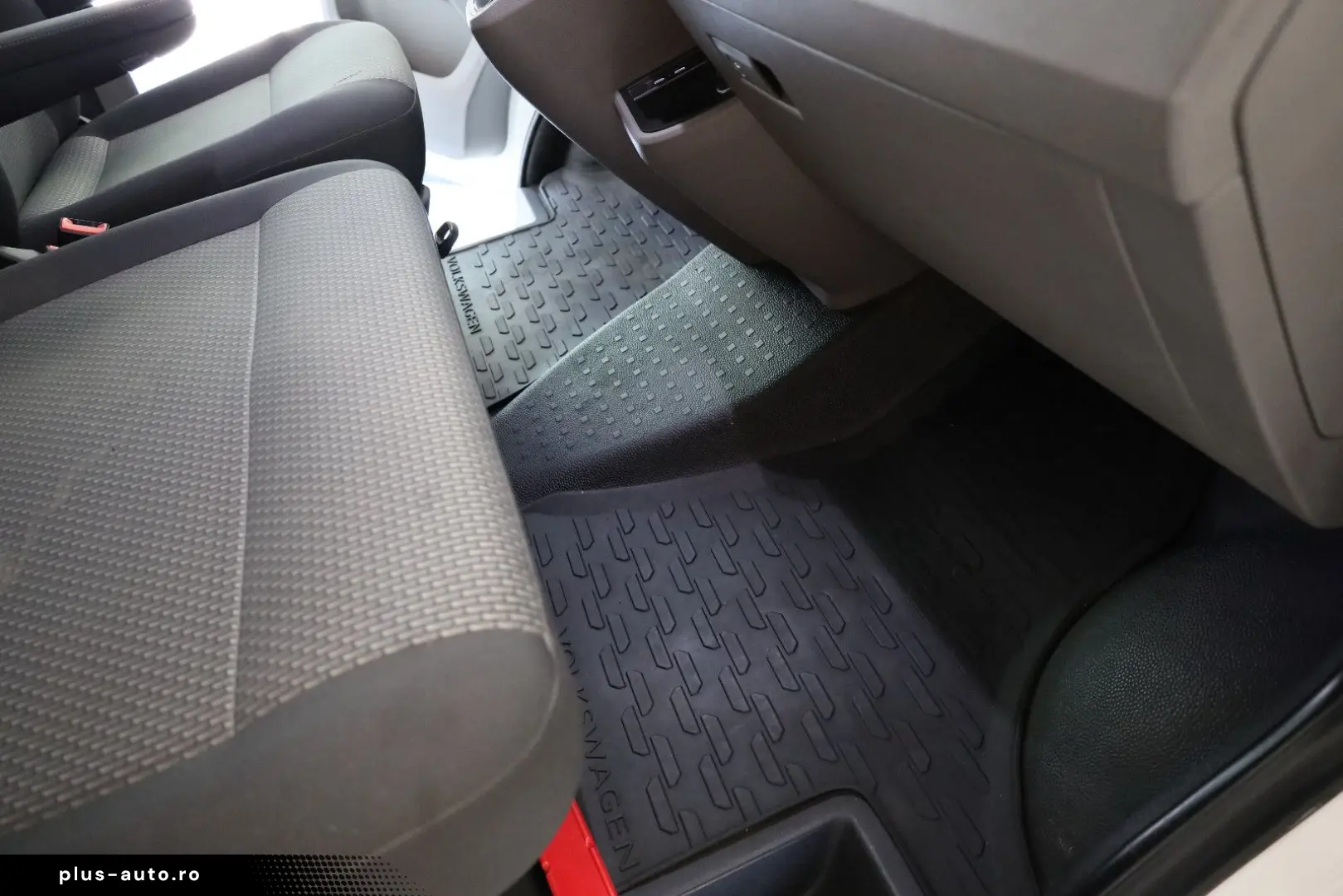 VW T6.1 2.0 TDI DSG Transporter