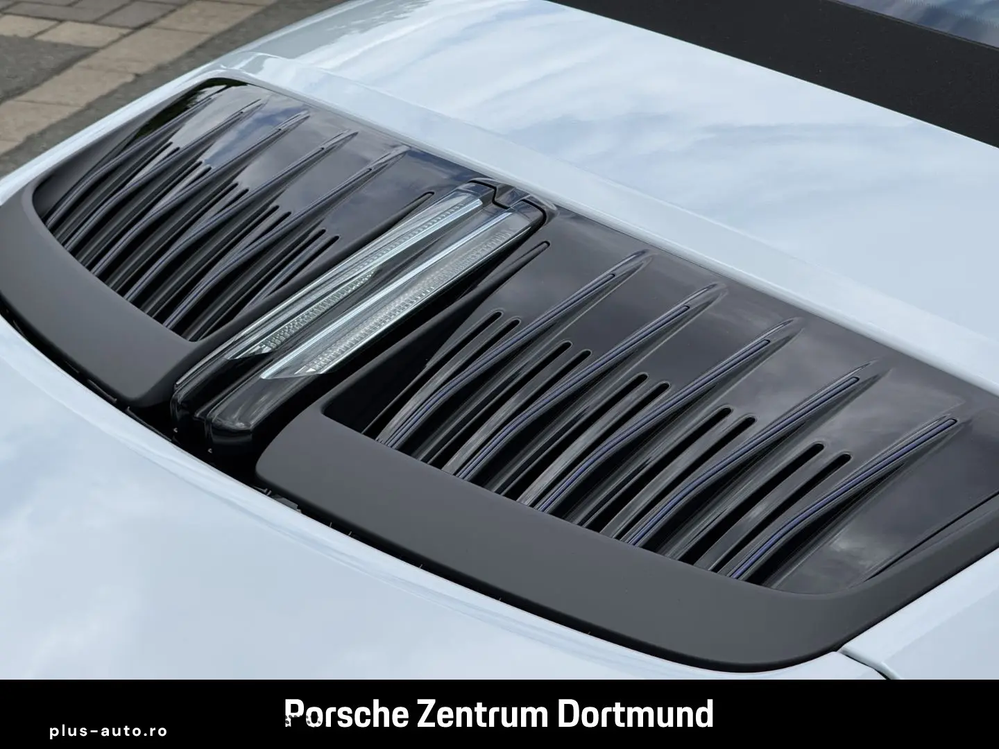 PORSCHE 992 -2 (911) Carrera T Cabriolet BOSE Sportabgas