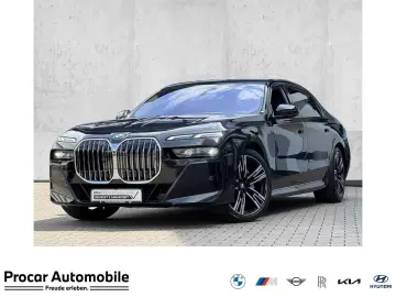 BMW 740d xDrive M Sport SkyPano DA PA Prof B&W AHK