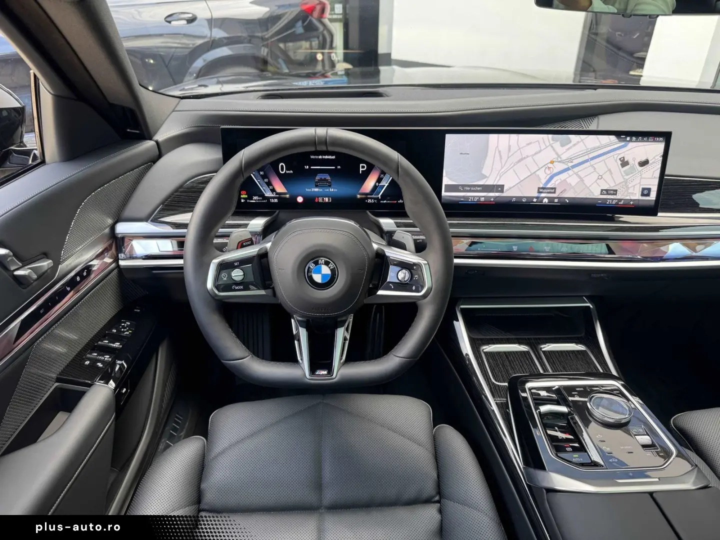 BMW 740d xDrive M Sport SkyPano DA PA Prof B&W AHK