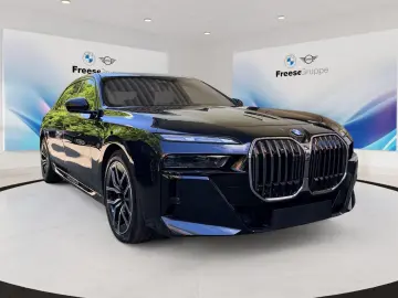BMW 740d xDrive Limousine 360  STANDHZ HEAD-UP PANO