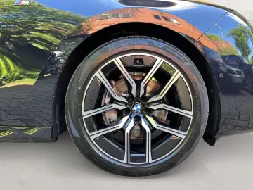 BMW 740d xDrive Limousine 360  STANDHZ HEAD-UP PANO