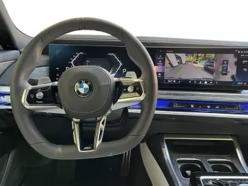 BMW 740d xDrive Limousine 360  STANDHZ HEAD-UP PANO