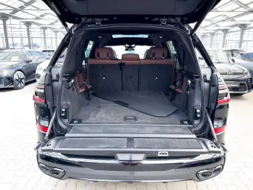BMW X7 M60i xDrive  M Sport Pano Standhzg