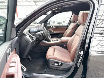 BMW X7 M60i xDrive  M Sport Pano Standhzg