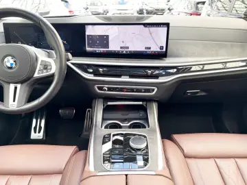 BMW X7 M60i xDrive  M Sport Pano Standhzg