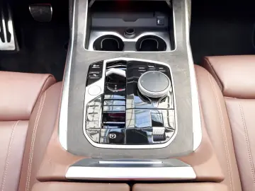 BMW X7 M60i xDrive  M Sport Pano Standhzg