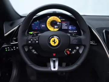 FERRARI Roma Spider      Ferrari Frankfurt