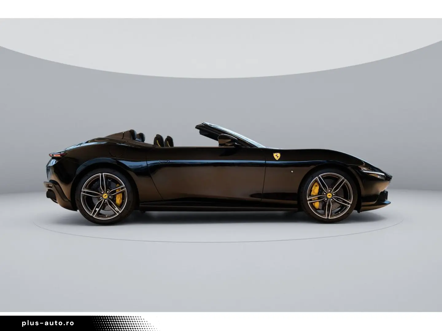 FERRARI Roma Spider PDC SHZ LEDER KAMERA NAVI ACC 360