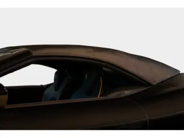 FERRARI Roma Spider PDC SHZ LEDER KAMERA NAVI ACC 360
