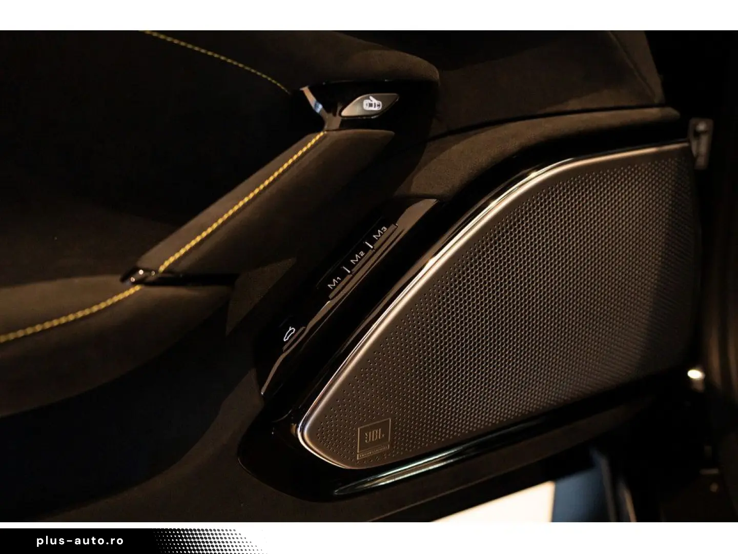 FERRARI Roma Spider PDC SHZ LEDER KAMERA NAVI ACC 360