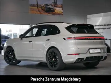 PORSCHE Cayenne E-Hybrid BOSE PANO INNO