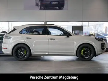 PORSCHE Cayenne E-Hybrid BOSE PANO INNO