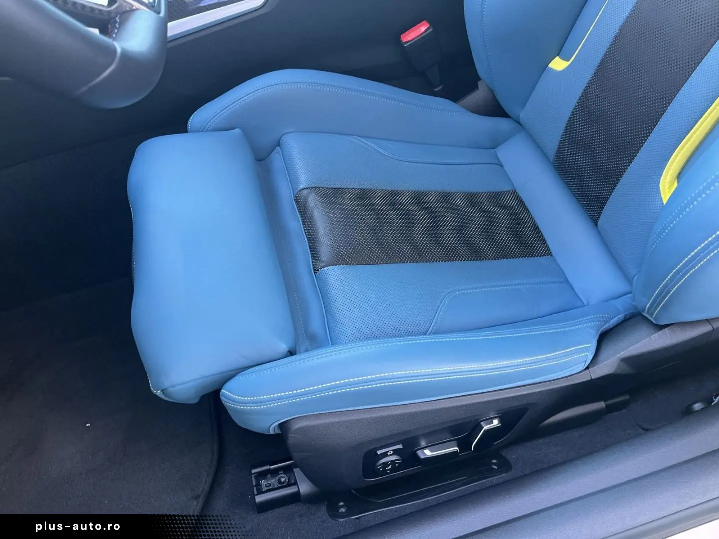 BMW M4 Competition M xDrive HUD Navi Leder Ha&Ka