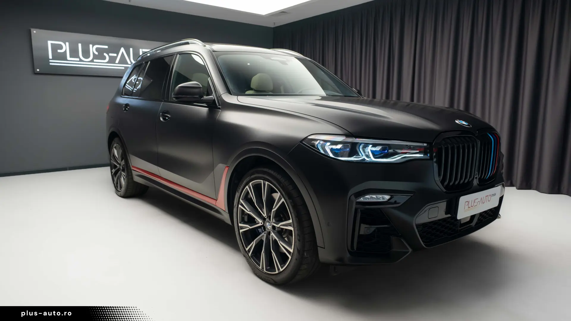 BMW X7 M50i - Individual Bowers & Wilkins