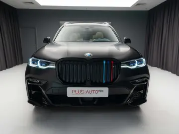 BMW X7 M50i - Individual Bowers & Wilkins