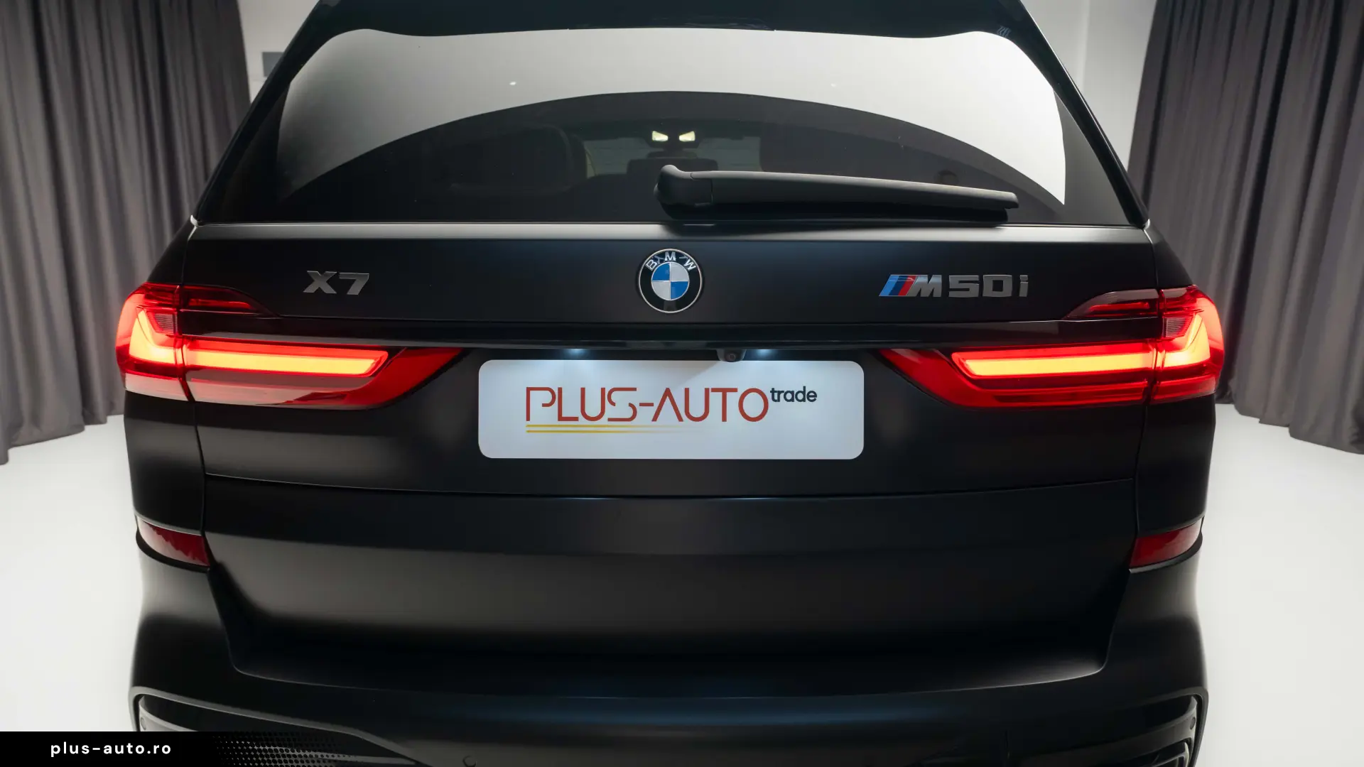 BMW X7 M50i - Individual Bowers & Wilkins