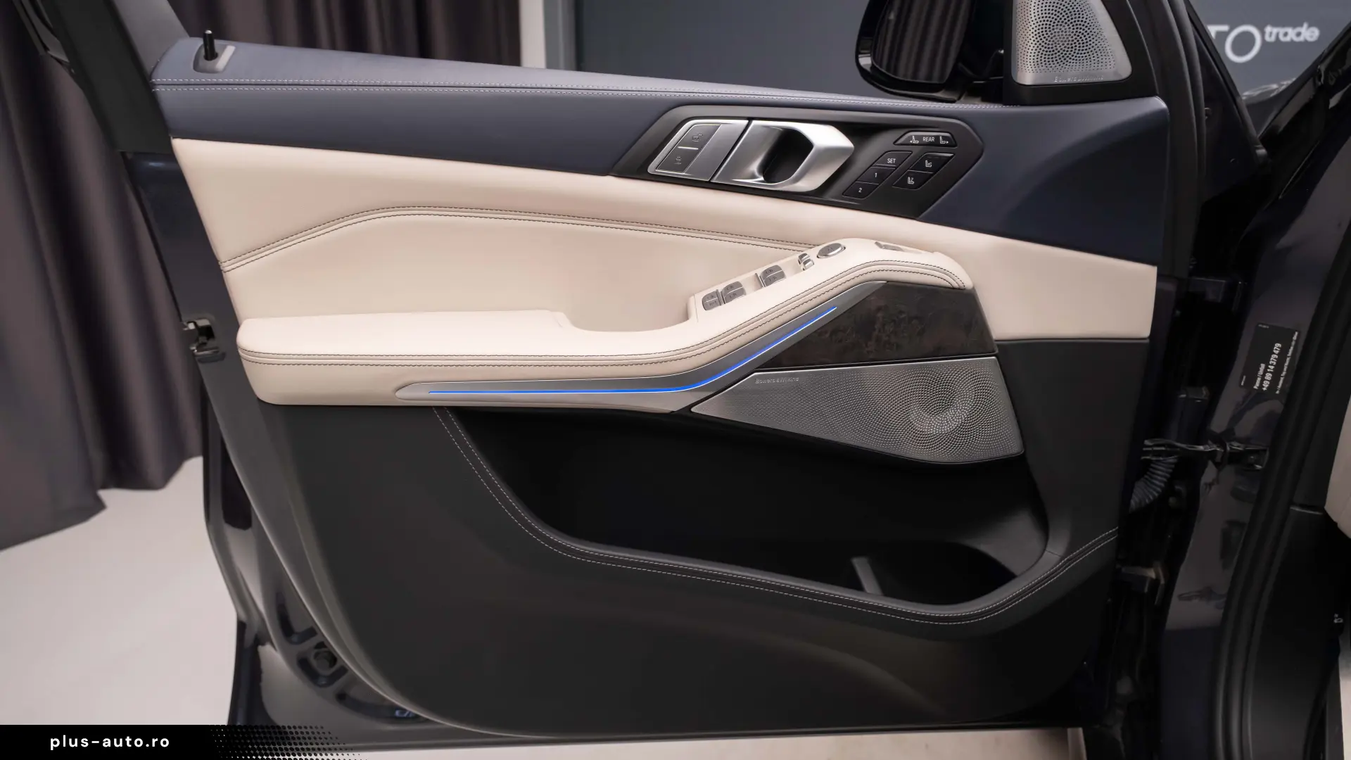 BMW X7 M50i - Individual Bowers & Wilkins