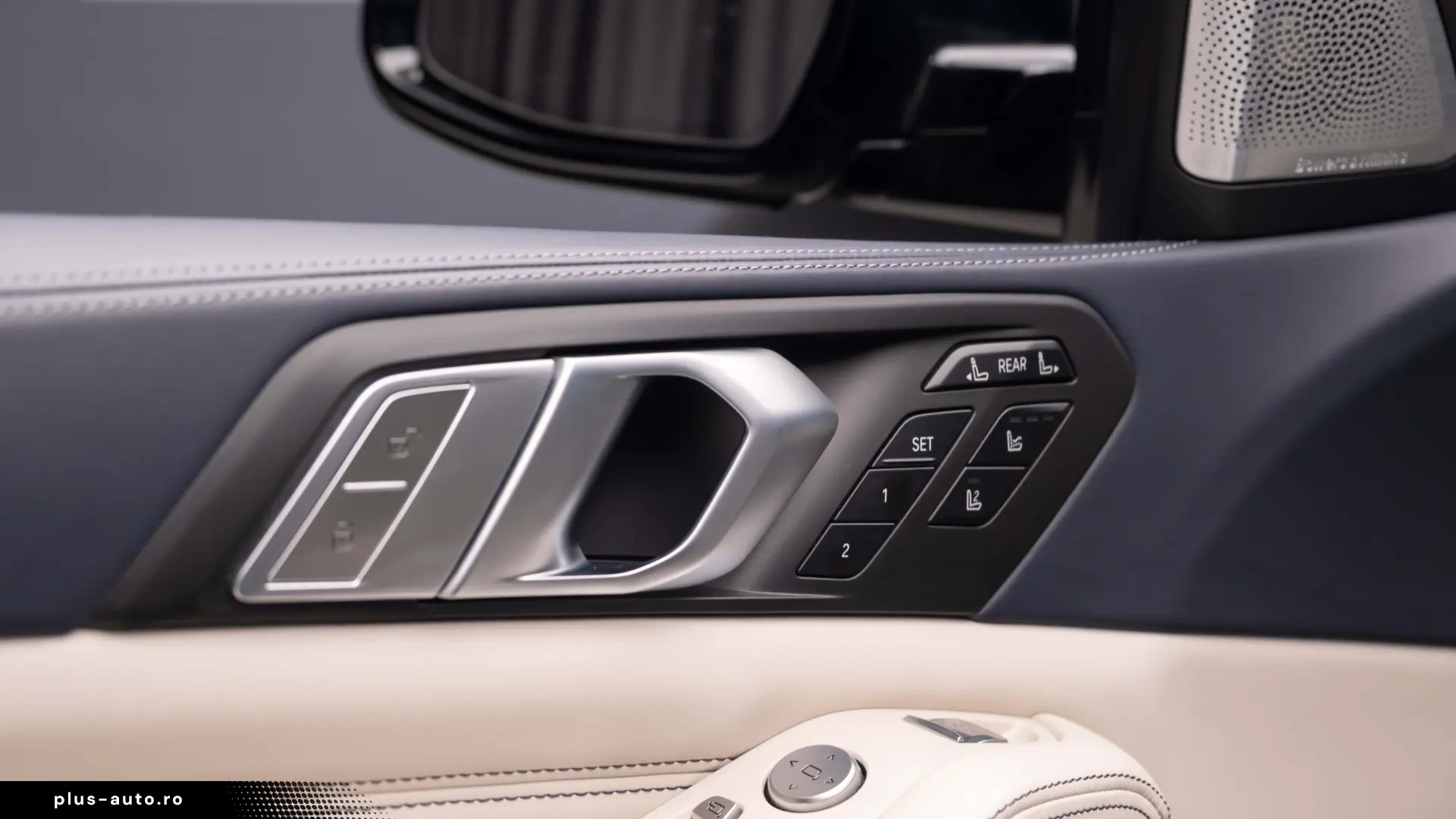 BMW X7 M50i - Individual Bowers & Wilkins