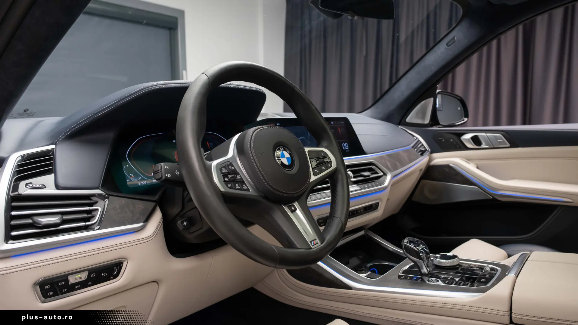 BMW X7 M50i - Individual Bowers & Wilkins