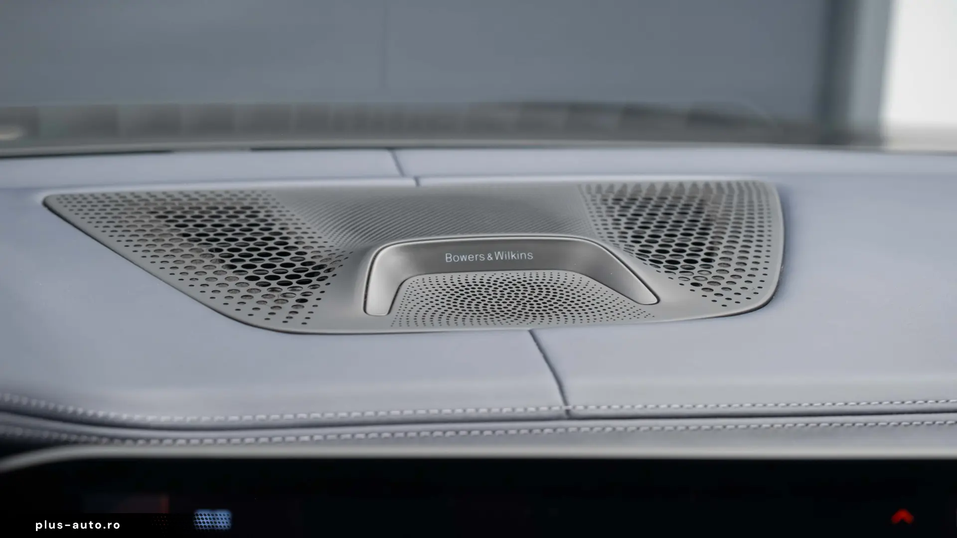 BMW X7 M50i - Individual Bowers & Wilkins