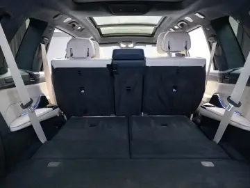 BMW X7 M50i - Individual Bowers & Wilkins