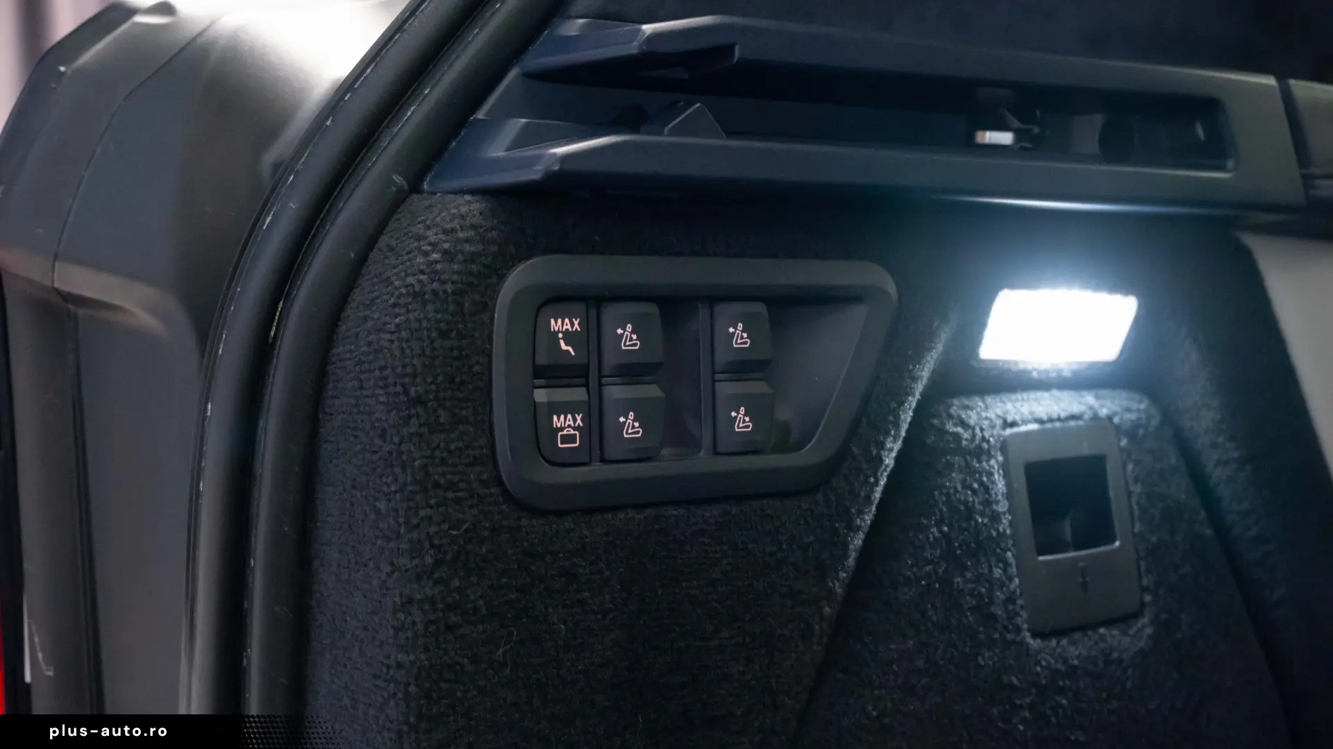 BMW X7 M50i - Individual Bowers & Wilkins