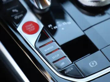 BMW M2 Coupe M Driver´s Package NAVI