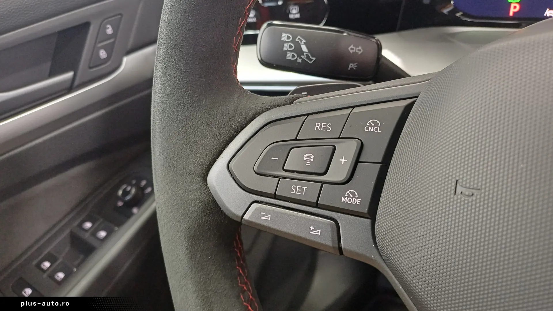Volkswagen Golf GTI Edition 50 325 CP