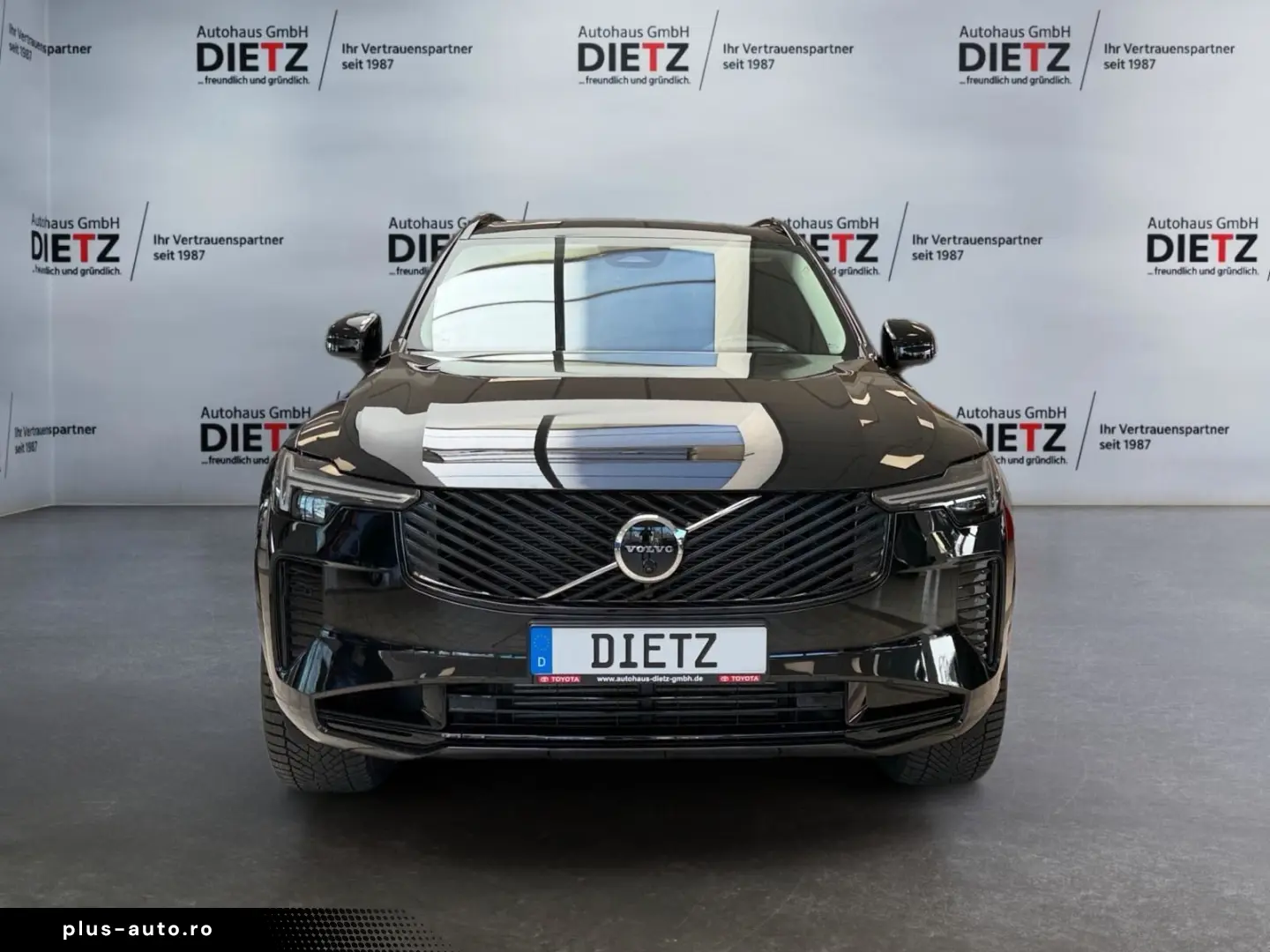 VOLVO XC90 T8 AWD Ultra Dark Recharge PANO 7.SITZE