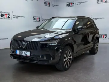 VOLVO XC90 T8 AWD Ultra Dark Recharge PANO 7.SITZE