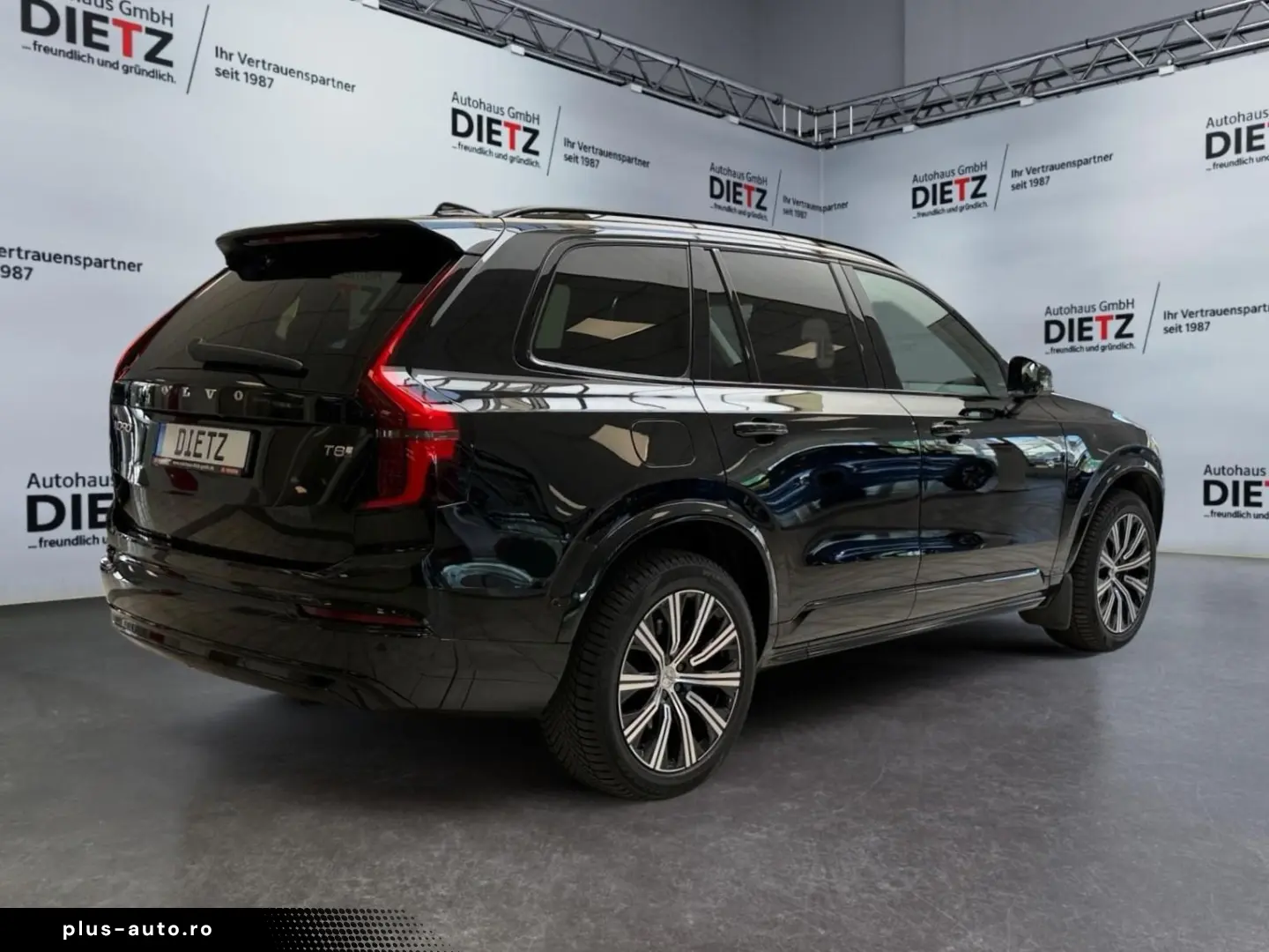 VOLVO XC90 T8 AWD Ultra Dark Recharge PANO 7.SITZE